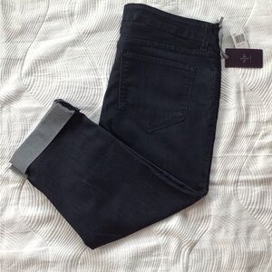 NWT Denim NYDJ, SZ 18W Cropped and Cuffed Dark Blue Jeans